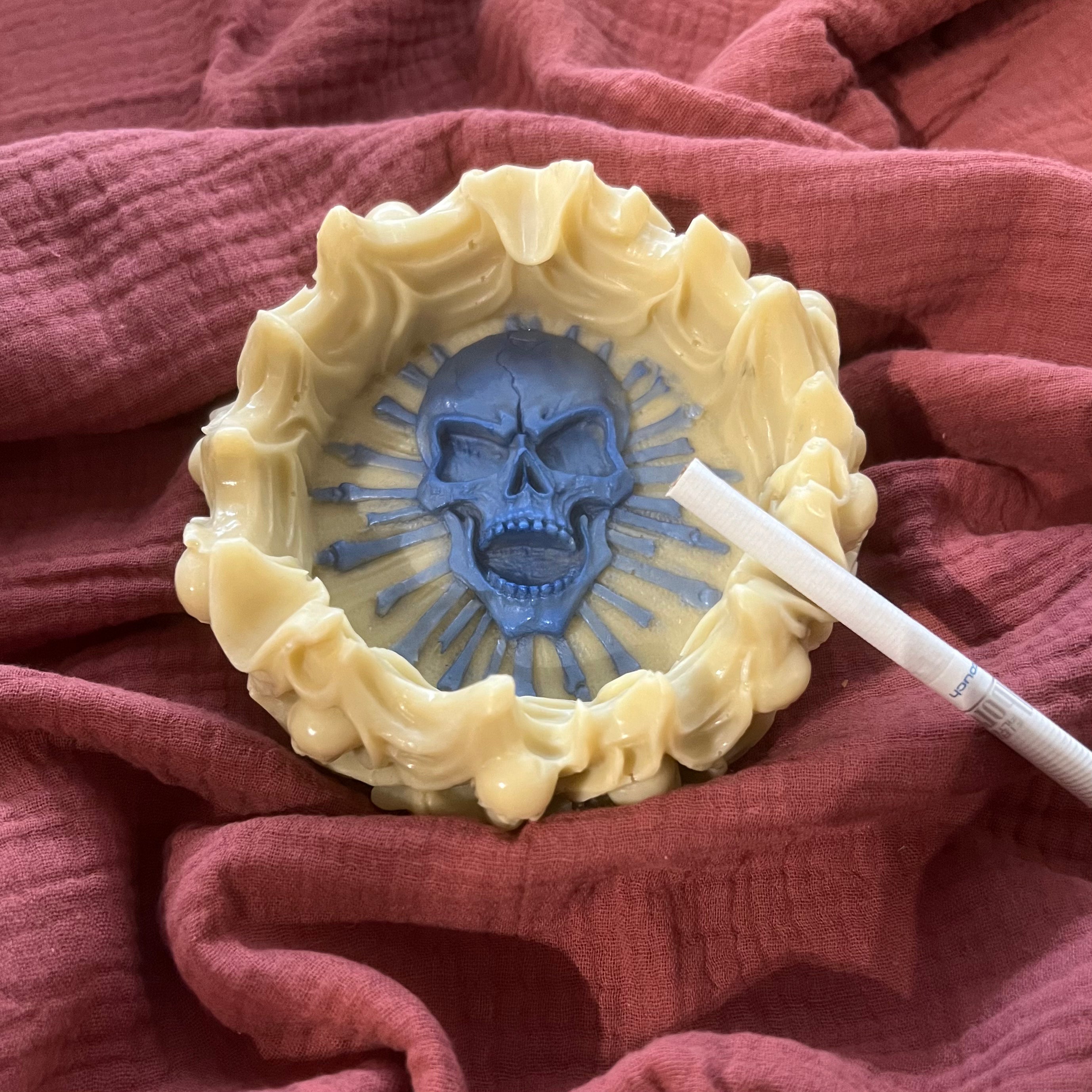Totenkopf Aschenbecher Beige Blau - LHS