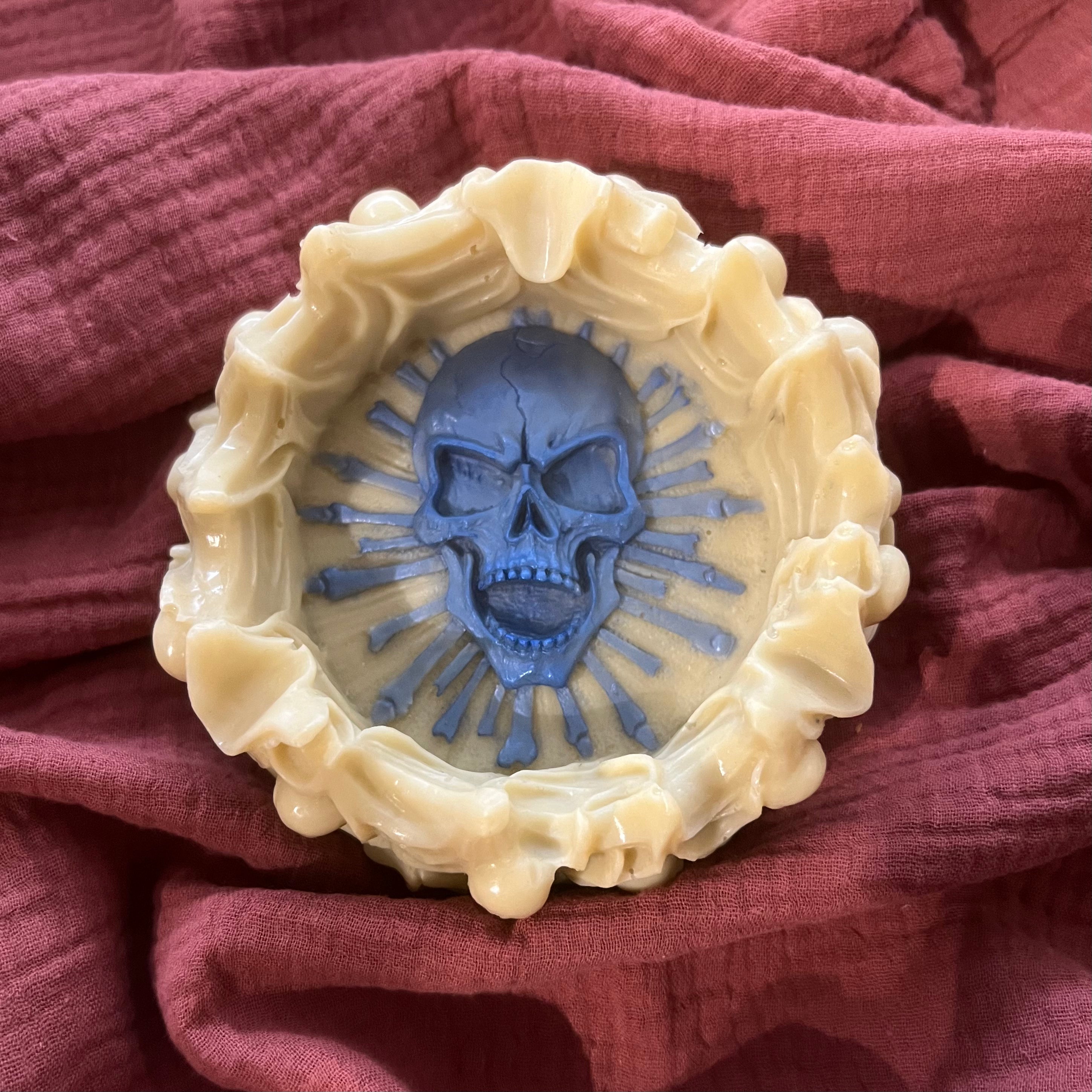 Totenkopf Aschenbecher Beige Blau - LHS